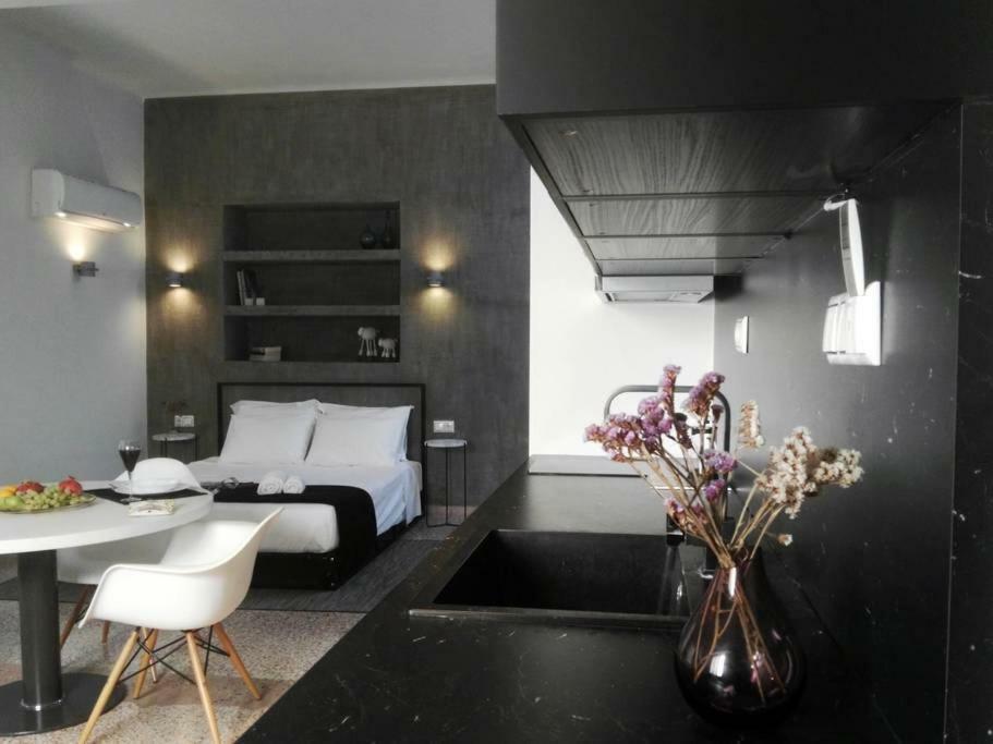 Deco *